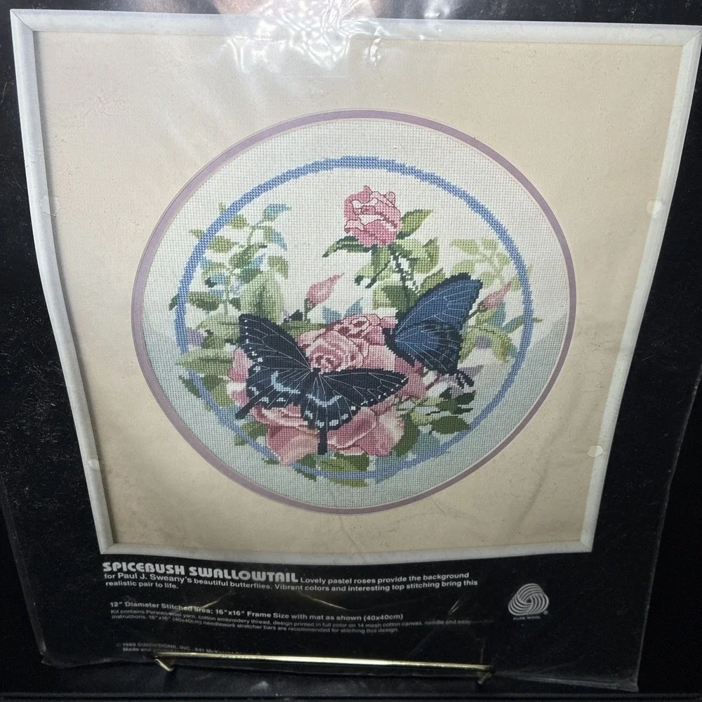 VTG Swallowtail Butterfly & Roses Dimensions Needlepoint COMPLETE Kit Spicebush